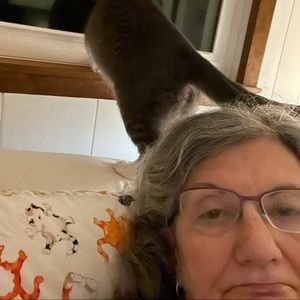 Meet your Posher, Cindy